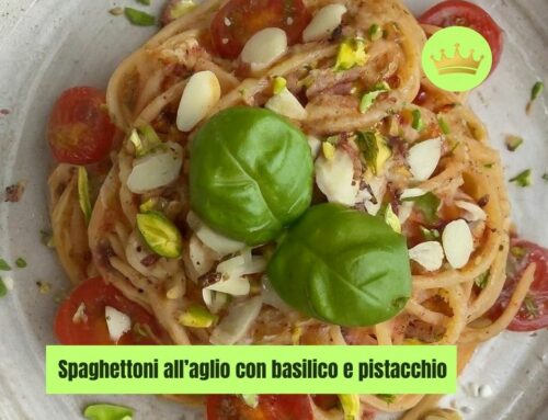 Spaghettoni all’aglio con basilico e pistacchio