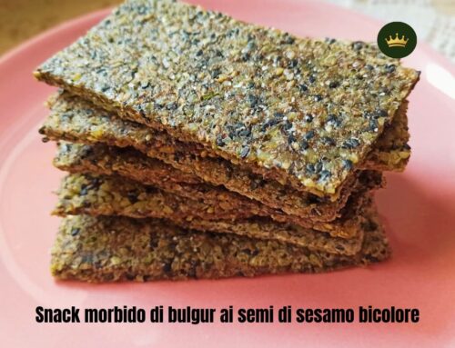 Snack morbido di bulgur ai semi di sesamo bicolore