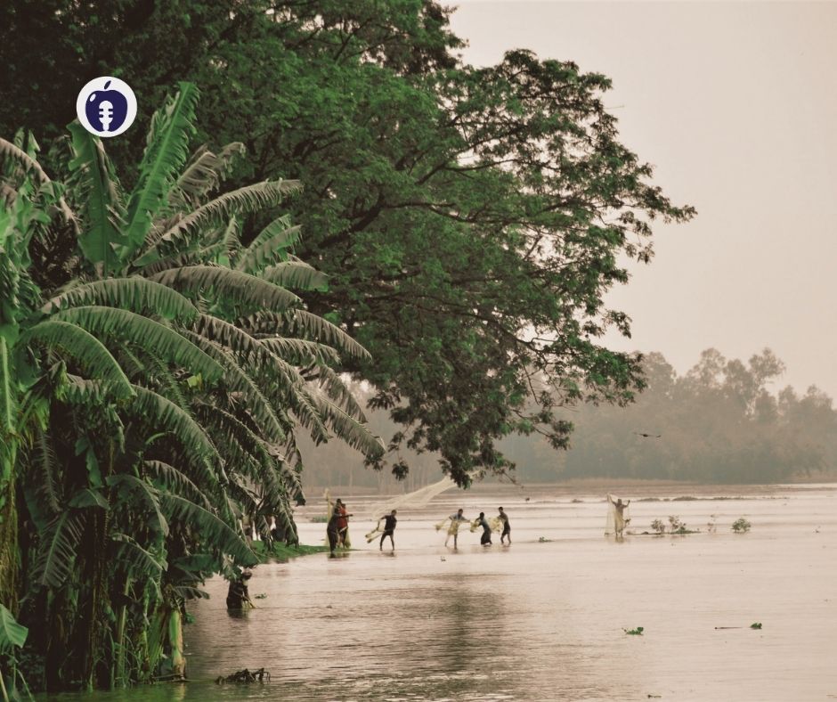 Indigeni fiume Amazzonia