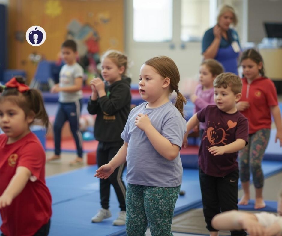 Bambini/e attività fisica a scuola