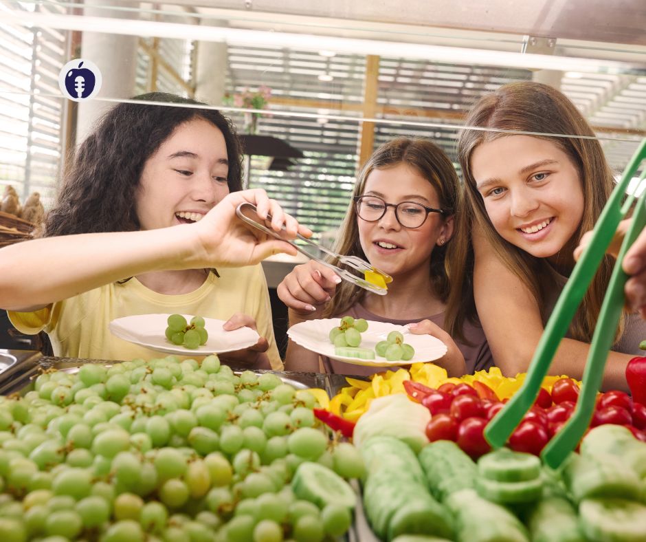 Mense scolastiche pi&ugrave; frutta e verdura